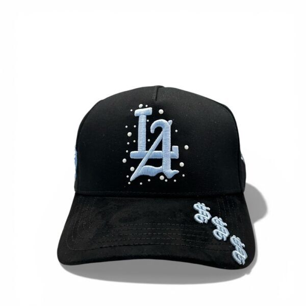 Cashed Out "Labubu" azul.